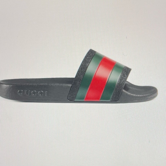 New authentic kids Gucci rubber slides - Picture 8 of 12